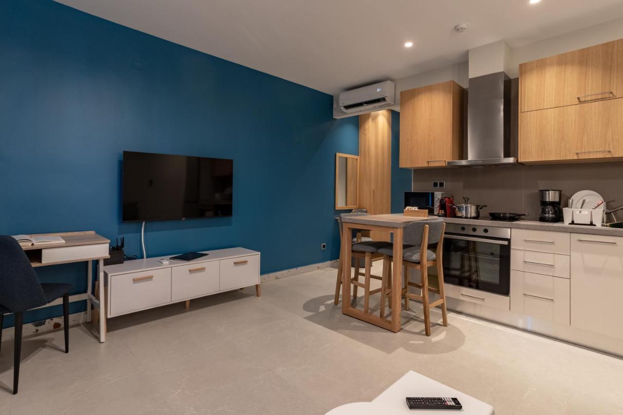 Centro Apartments Heraklion  Bagian luar foto