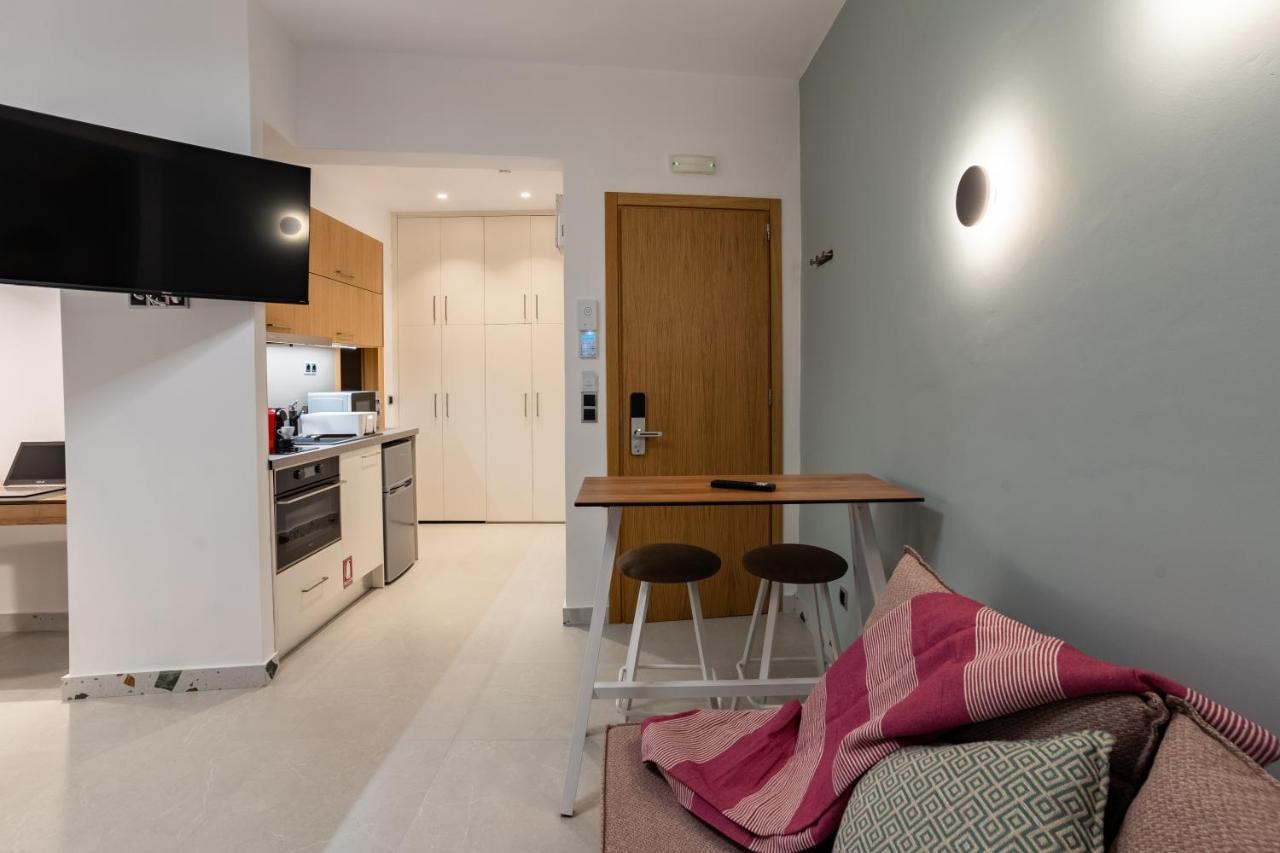 Centro Apartments Heraklion  Bagian luar foto