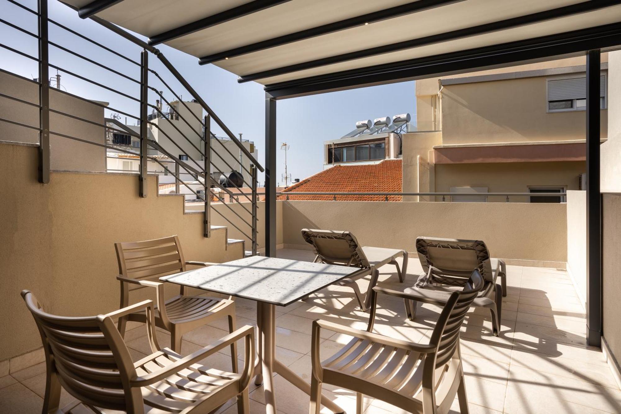 Centro Apartments Heraklion  Bagian luar foto